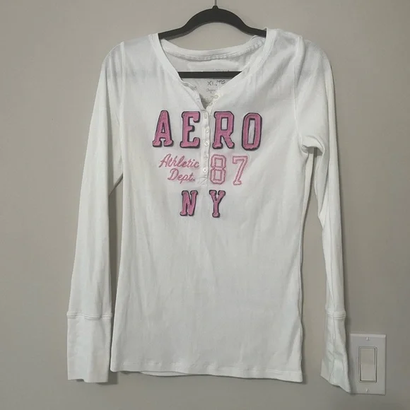 Y2K Aeropostale White Long Sleeve Shirt - Picture 2 of 6